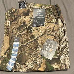 Realtree APX Camo Cargo Pants